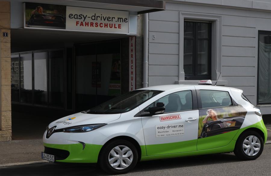 Weg zur Fahrschule